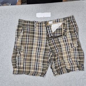 The Foundry Supply Co Men Shorts 44 Beige Cargo Plaid Button 10" Inseam Outdoor